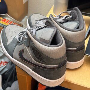 Nike Air Jordan 1 Mid SE Night Stadium